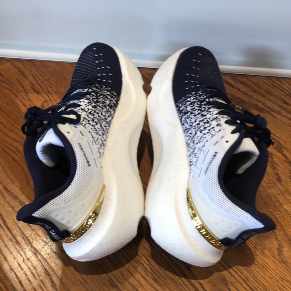 UNDER ARMOUR INFINITE ELITE TEAM NOTRE DAME BRAND NEW - UNISEX!! - Picture 6 of 9